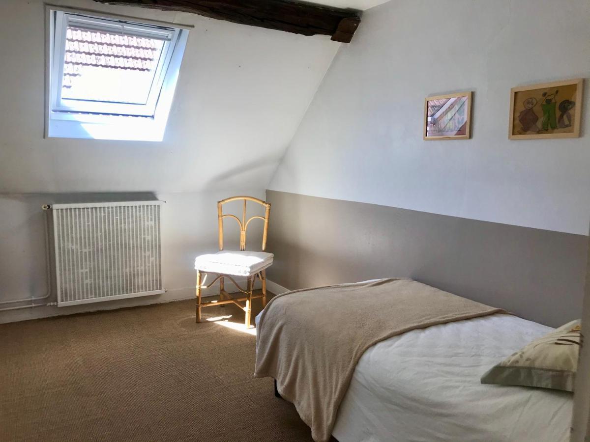 Gite De Mauxe Acquigny Esterno foto